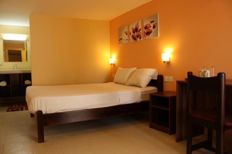 Le Cactus Guesthouse Terre Rouge  Ngoại thất bức ảnh